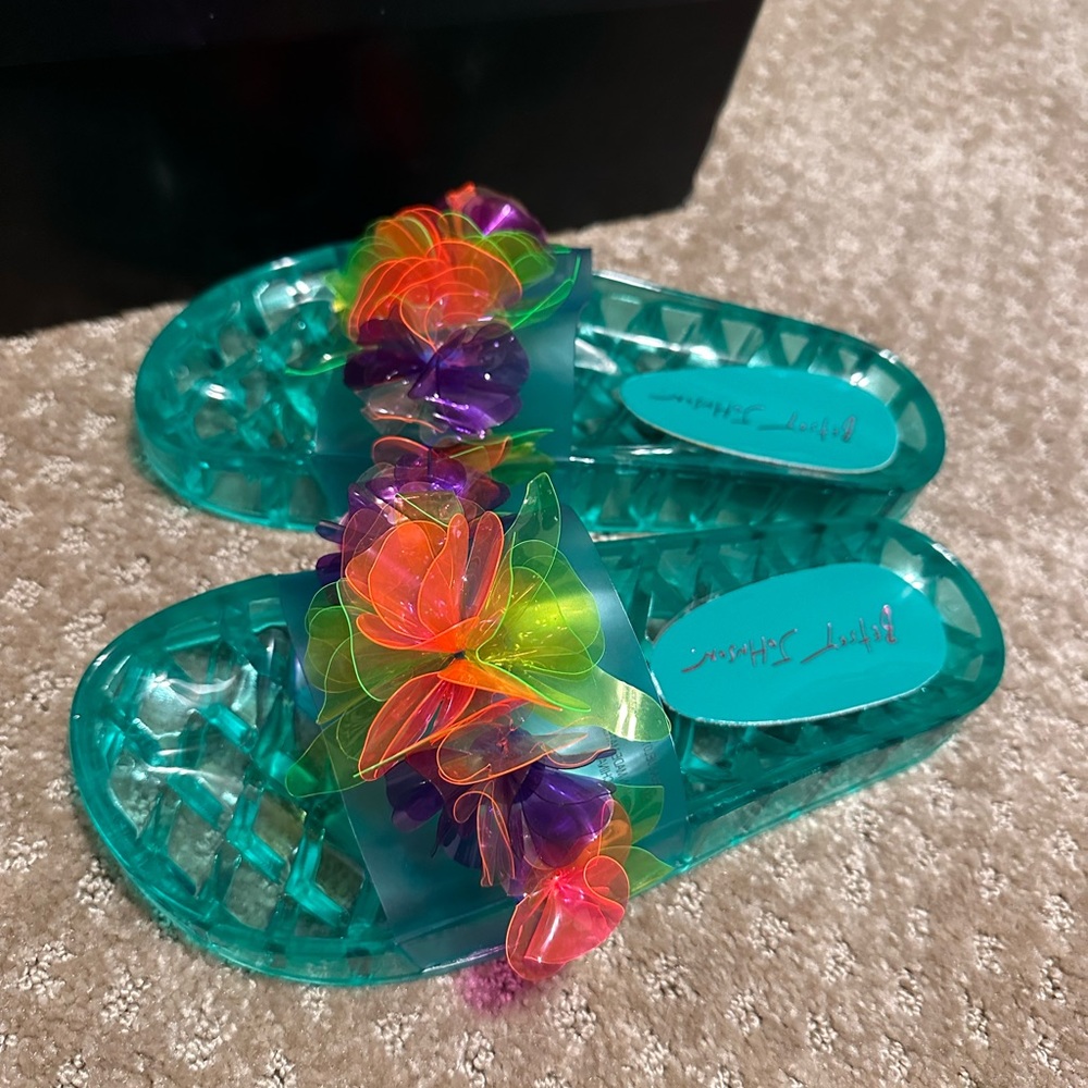 Betsy Johnson Jelly Sandals - Picture 7 of 10